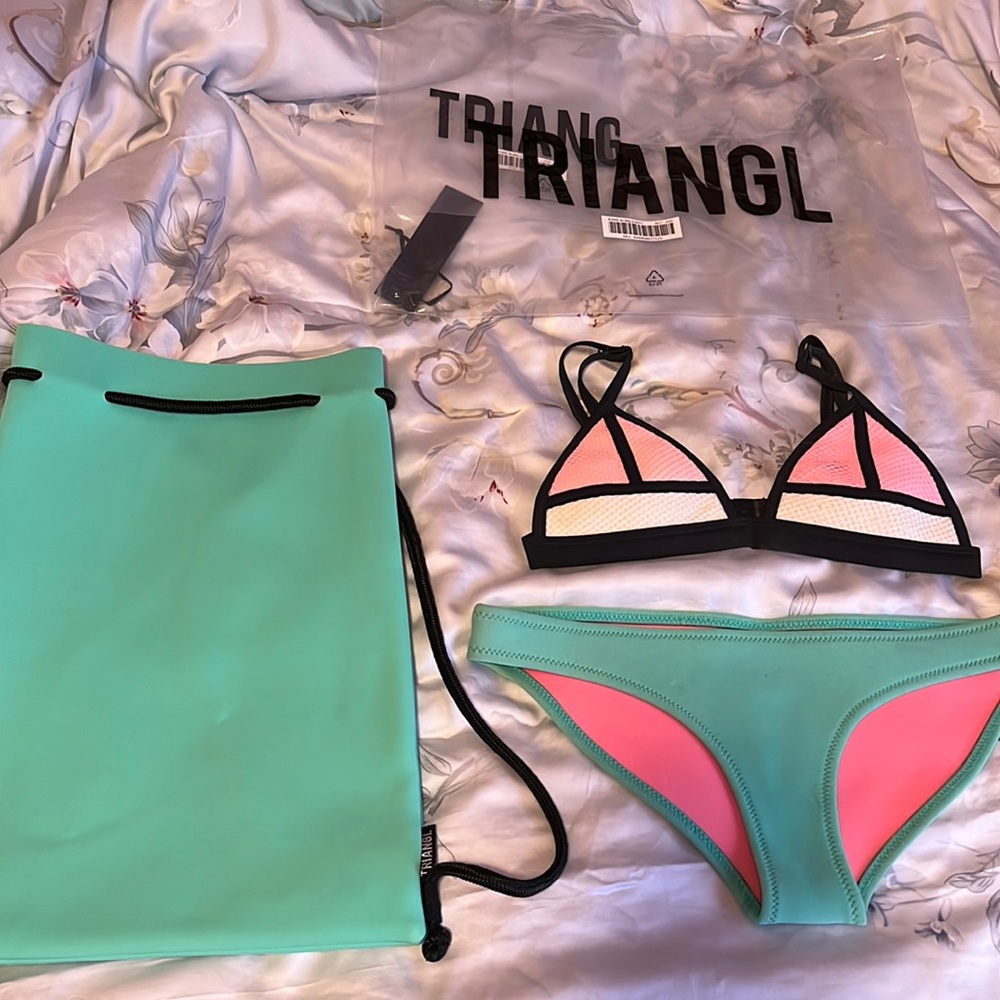 **SOLD** Triangl Bambi Bubble Mint XXS **read description**